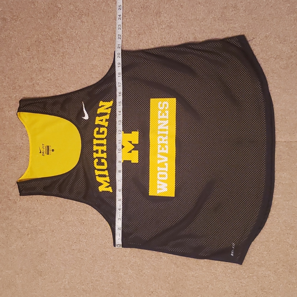 Nike Women's University of Michigan Tank - Picture 9 of 12